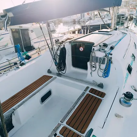 Barco A Vela Em - West Sailing * Пениши
