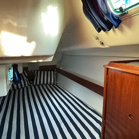 Hotel en barco Barco A Vela Em - West Sailing