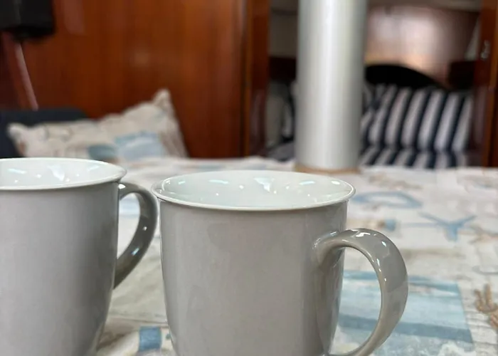 Barco A Vela Em - West Sailing بوتيل *