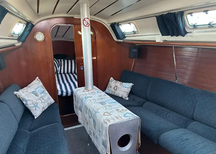 Barco A Vela Em - West Sailing بوتيل بينيش