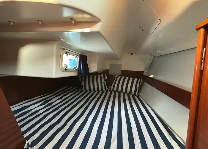 Barco A Vela Em - West Sailing بينيش